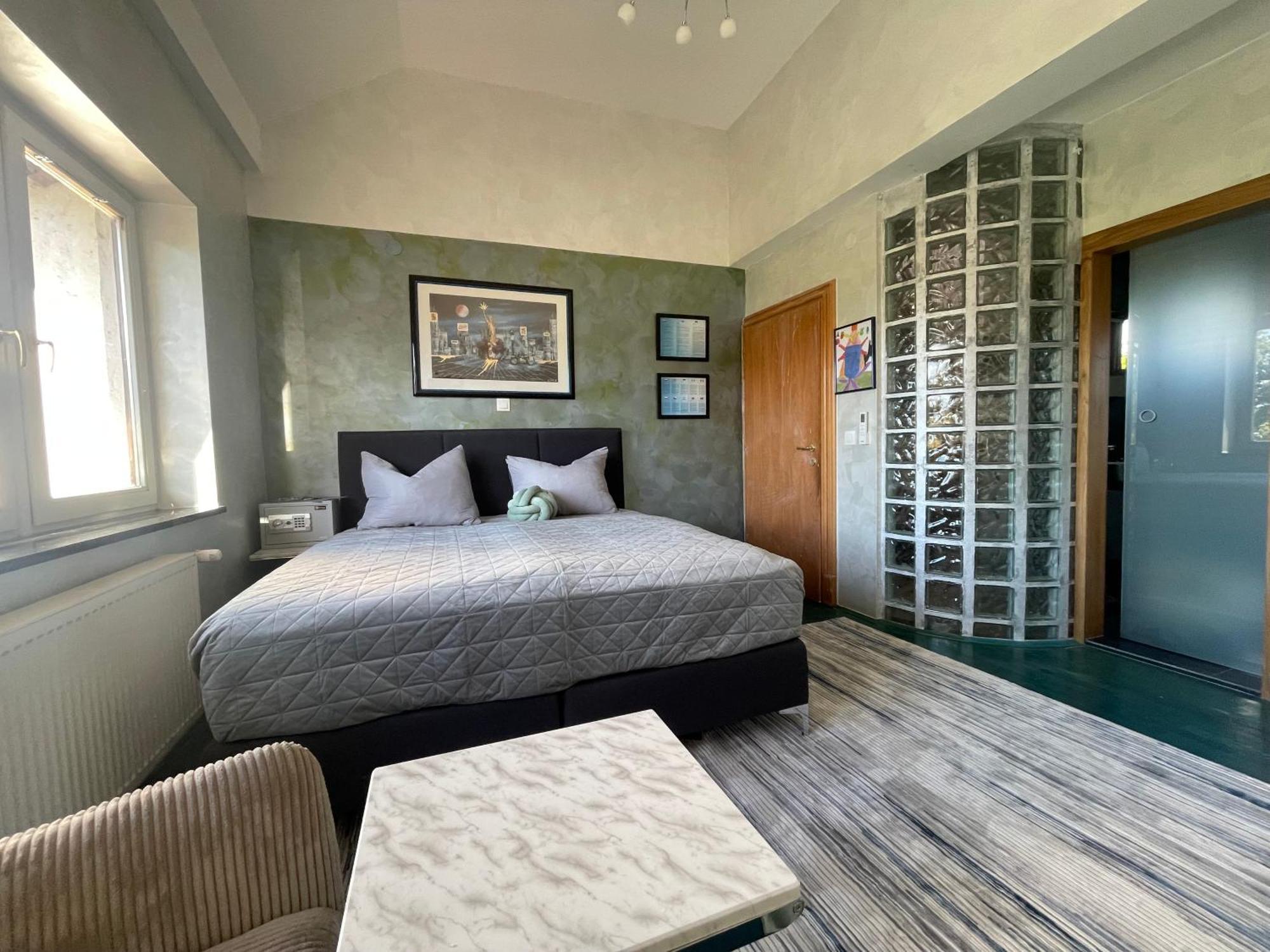 קארלובץ Tona - Miran Apartman - Parking - Samostalna Prijava מראה חיצוני תמונה